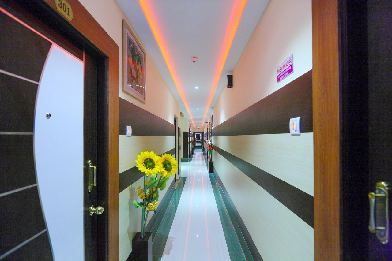 Royal Grand Bed & Breakfast Tambaram Bagian luar foto