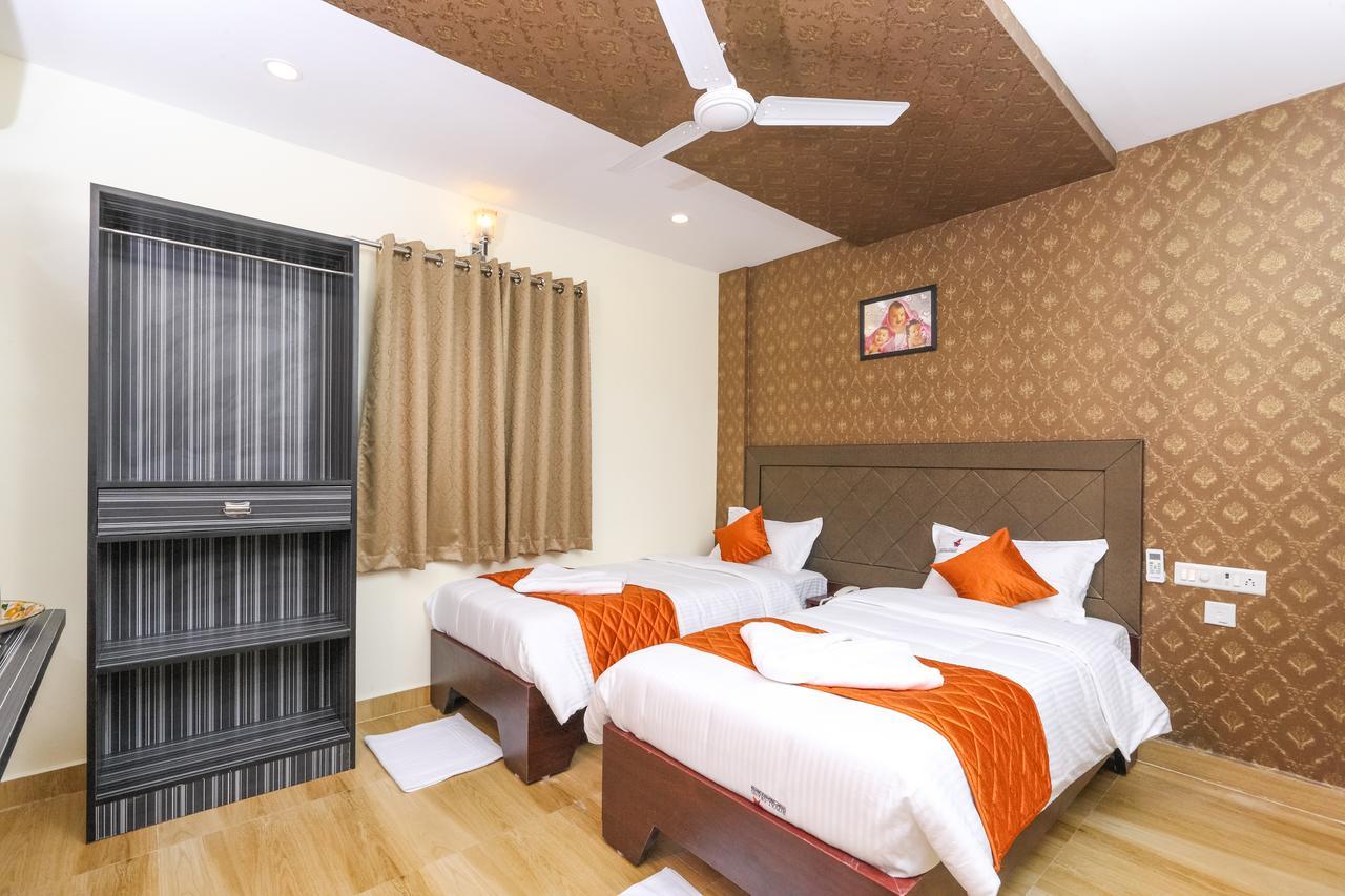 Royal Grand Bed & Breakfast Tambaram Bagian luar foto