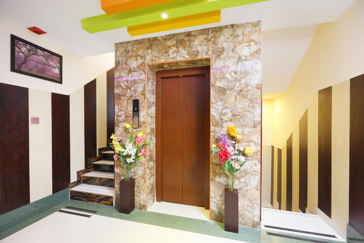 Royal Grand Bed & Breakfast Tambaram Bagian luar foto